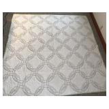 Hand sound or wedding ring quilt fullsize