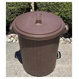 Small Rubbermaid trashcan