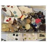 Large amount of vintage buttons