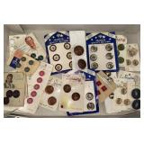 Large amount of vintage buttons