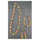 Vintage necklace/bracelet/earrings