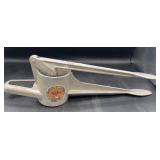 Vintage kitchen squeezer