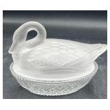 Glass swan on nest4.5' long