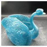 Art glass beautiful swan minor chip as pictured