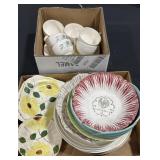 Large amount of miscellaneous collectible plates,