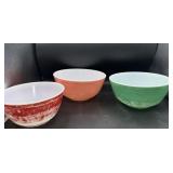 Pyrex primary color, mixing bowls, severe