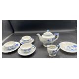 Miniature child's tea set made in Japan