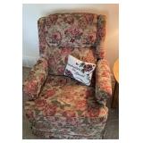 Two lounging chairs, side table/lamp