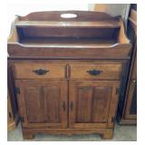 St John's wooden dry sink