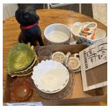Black lab figurine, leaf plates