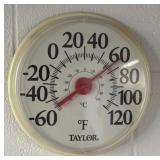 Outdoor thermometer
