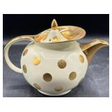 Hall tea pot polkadotted