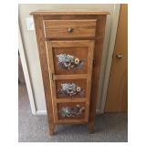 Oak cabinet 34' tall 23' w