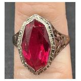Antique Ladyï¿½s 14Kt Gold Chatham Ruby Ring