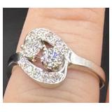 Ladyï¿½s 14KT white Gold Diamond ring
