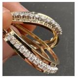 14 KT Yellow gold Diamond oval hoop earrings