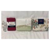 Pillowcases & Twin Size Sheet Sets - NEW