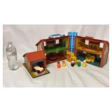 Vtg Fisher Price Little People House & Accessories