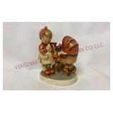 Goebel Hummel "Doll Mother" #67 Figurine TMK 2