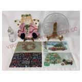 Christmas Trays & (4) Glass Cutting Boards