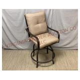 Outdoor Patio Swivel Bar Stool / Chair w Cushion
