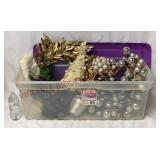 Christmas Decor, Wreath, Garland & Storage Tote