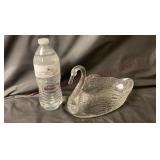 LE Smith Glass Swan Console / Candy Bowl