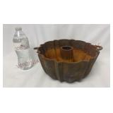 Cast Iron Bundt Cake Pan - Rusted - See Desc
