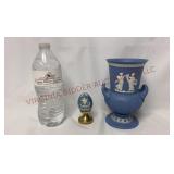 Franklin Mint Parian Egg & Jasperware Urn Vase