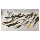 Assorted Garden Tools & Clippers