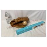 Wilson George Brett A2245 Glove, Baseball & Roller