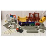 Lionel Little Lines Toy Train Set w Train