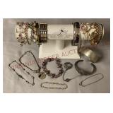 Jewelry - Fashion & Costume Bracelets - 20