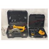 Dewalt 6.5" Cordless Circular Saw & Flashlight