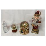 Santa Claus Snow Globes & Nutcracker