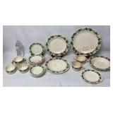 Vintage Royal China English Ivy Dinnerware - 21pcs