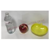Hazel Atlas Platonite Apple Bowl, Salt & Pepper