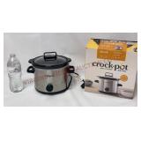Crock Pot Classic 2 Quart Round w Box - Powers On