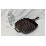 Cracker Barrel Cast Iron 10" Square Grill Pan