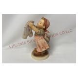 Goebel Hummel "Wash Day" Figurine #321 4/0 - TMK 6