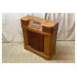 1940s Philco Console Tube Radio - Powers On