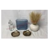 Model Home Decor - Vase, Dishes & Faux Pampas