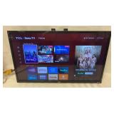 TCL 32" Smart TV / ROKU - Includes Wall Mount