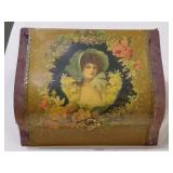 Antique victorian dresser box & contents