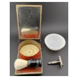 Antique shaving kit w. hunting dogs & provenance