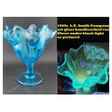 1960s LE SMITH URANIUM blue handkerchief vase