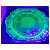 c1933 Hocking Princess uranium green plate