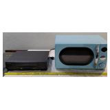 GALANZ microwave oven & vintage Panasonic VCR