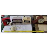 5pc vintage clocks radios lamp sconce