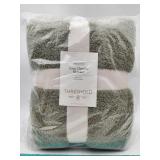 NEW Twin/TwinXLCozy Chenille Bed Blanket Restful